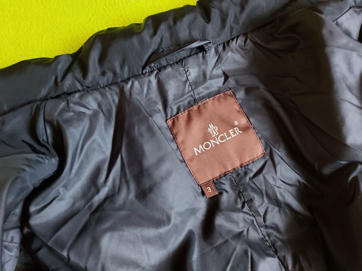 Moncler-М-Оригинално