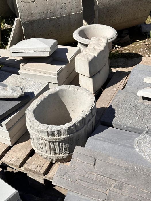 Capce de gard si coama din beton - gri antracit sau albe