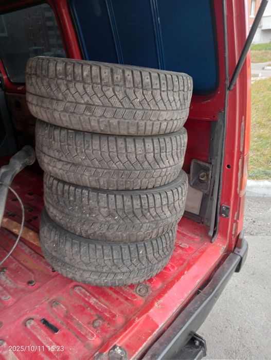 Шины зимнее VIATTI, 215/55/16, комлект