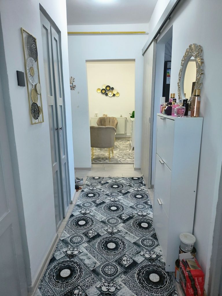 Apartament 3 camere zona 1
