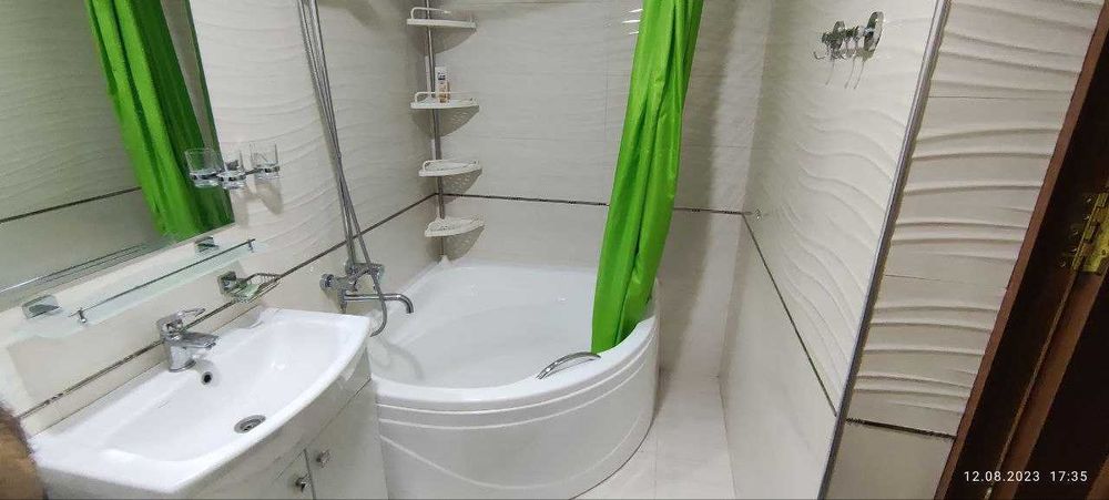 Срочно сдам 2- комнаты  5/9  Чиланзар  Фархадский ринок  838*