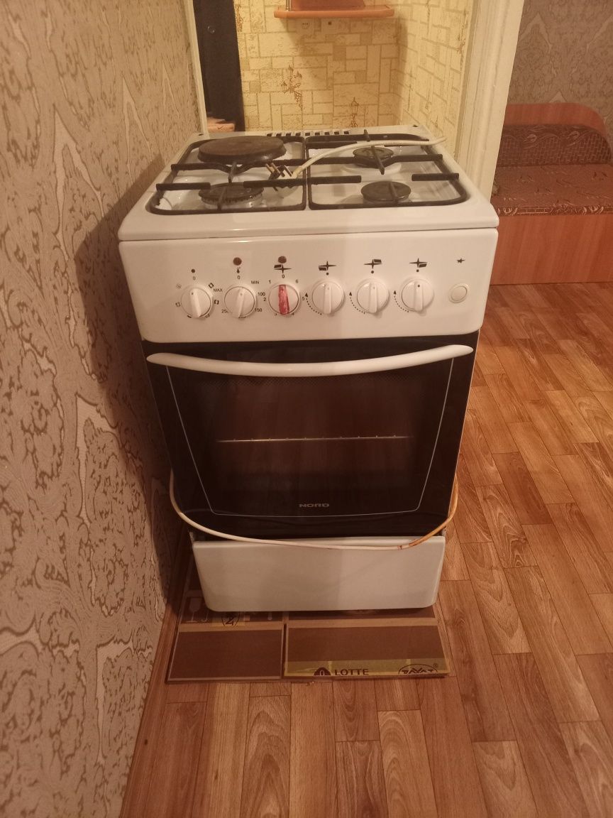 Продамим кухонный гарнитур