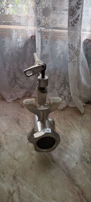 Мясорубка продается