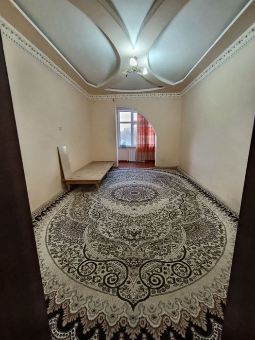 Nukus/Nokis Aeroport qarama-qarsisinda Panayev qizil domda 3 xanali kv
