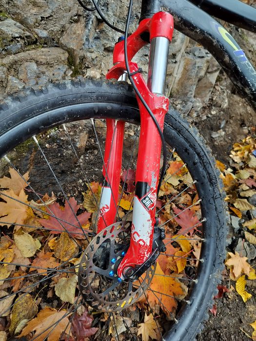 Vând bicicleta  baracuda