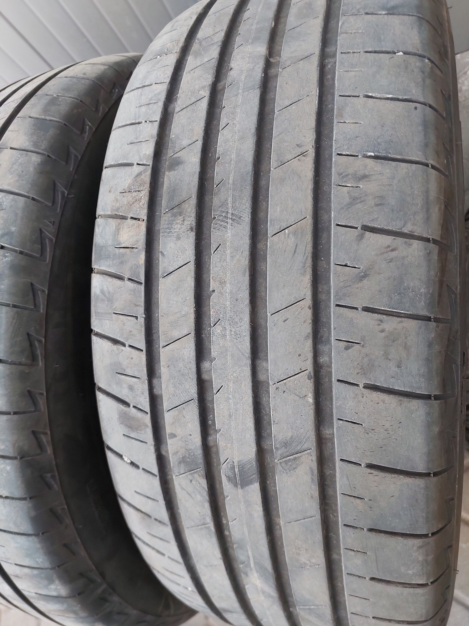 215/55 R18 Bridgestone