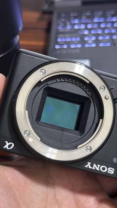 Sony ZV E-10 kit mobilograflar uchun yangi bosqich