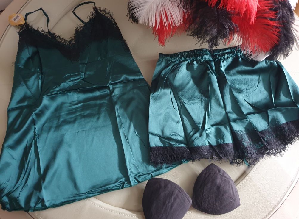 Pijamale dama ,satin ,calitate plus,modele deosebite