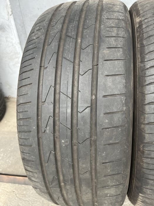 2 бр. летни гуми 225/50/17 Hankook DOT 4621 4,5 mm
