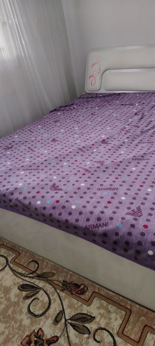 Диван двух спальный