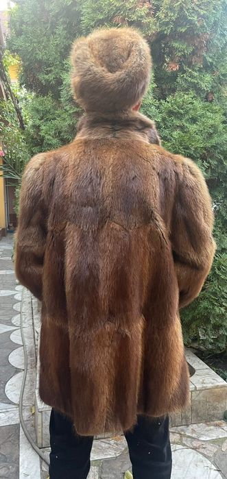 Haina și Caciula din Blana / Nurca