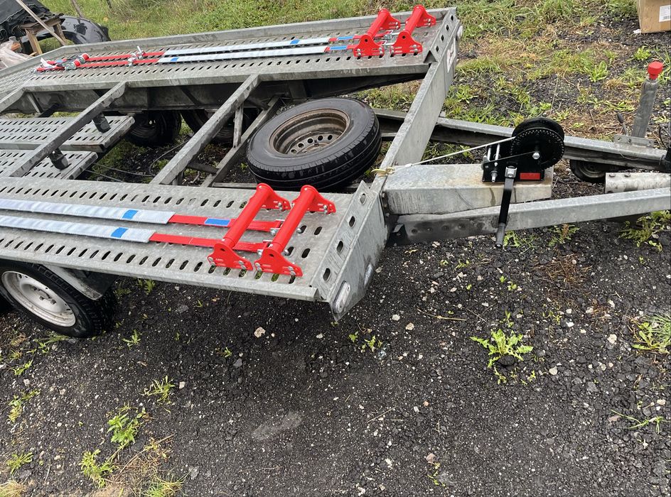 Platforma auto 4,5 M , MMA 2000kg , Niewiadow 11.2020