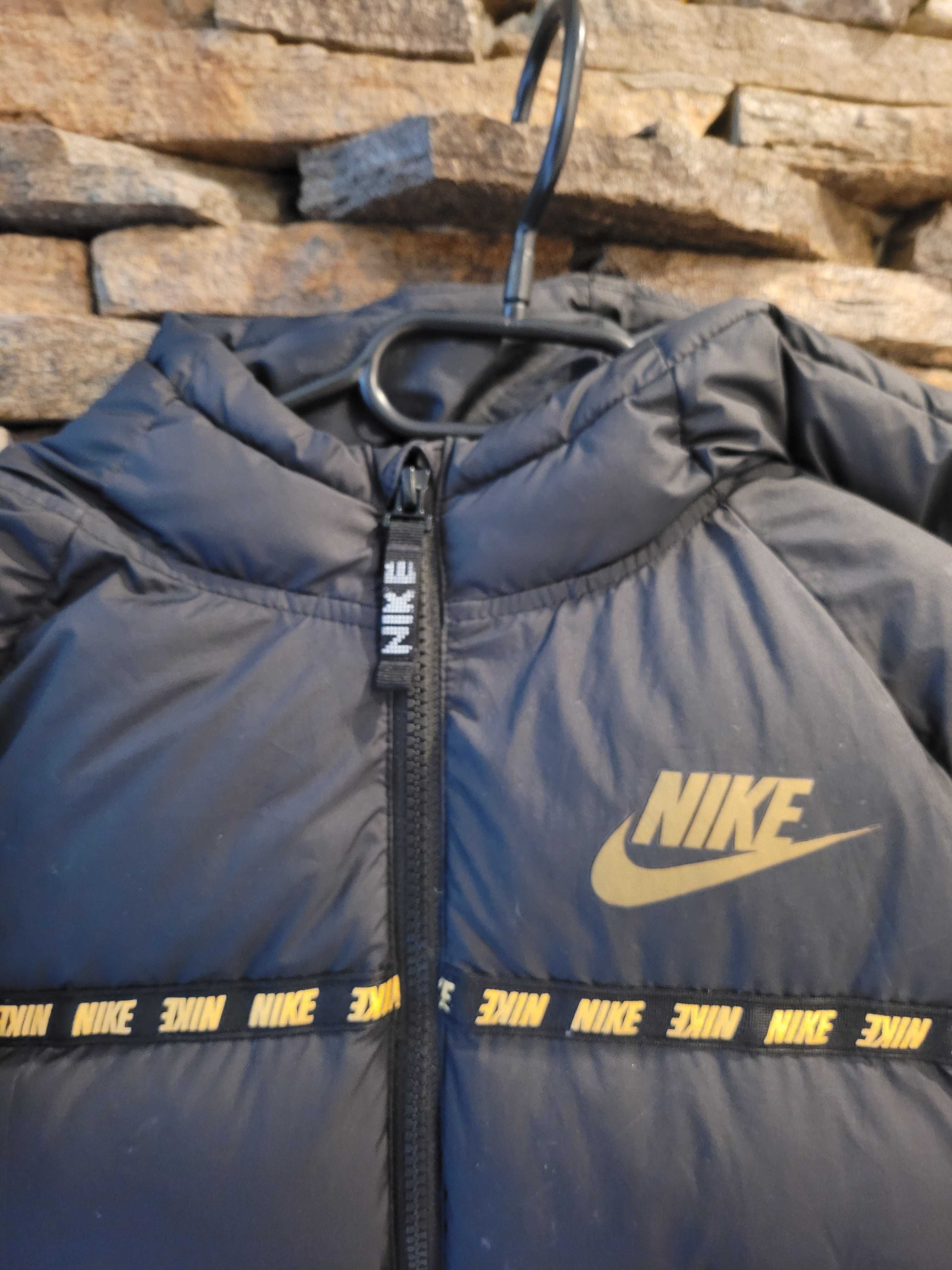 Детско яке Nike / Перфектно състояние / 100% Оригинално