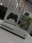 Xbox one S - 500GB