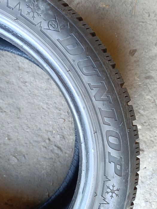 Зимни гуми -2021/23-17цола-205/50-1бр.-120лв."DUNLOP"