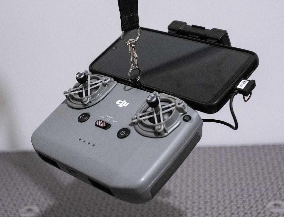 Dronă DJI Mini 3 Pro, DJI RC-N1, charger, 2 baterii mari, filtre ND