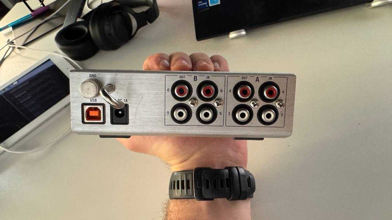 Аудио интерфейс Traktor audio 6