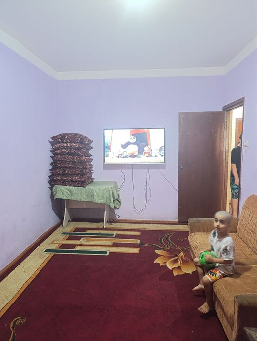 Продаётся Квартира 2х ком 1 этаж в Гульбахоре