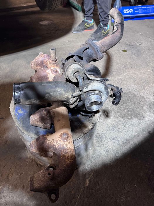 Vand turbina nissan patrol y60 2.8 si pompa injectie cap 11