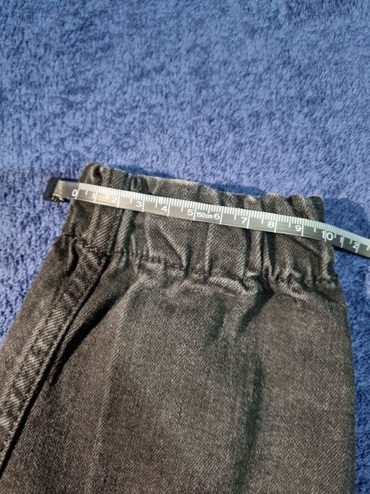Blugi Rupți Bershka