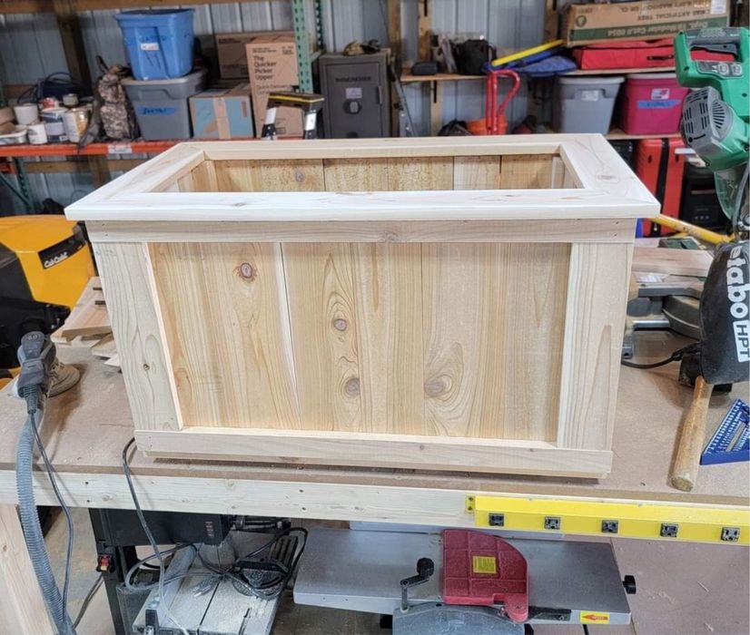 Cutii din lemn pentru flori