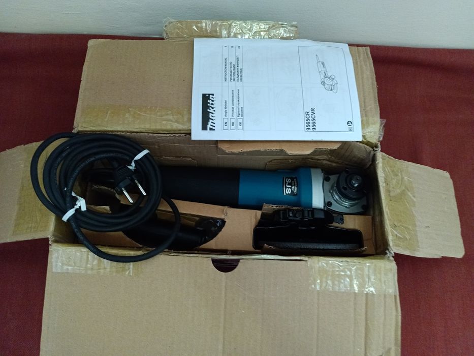 Болгарка Makita 9565 CVR 1400ВТ.