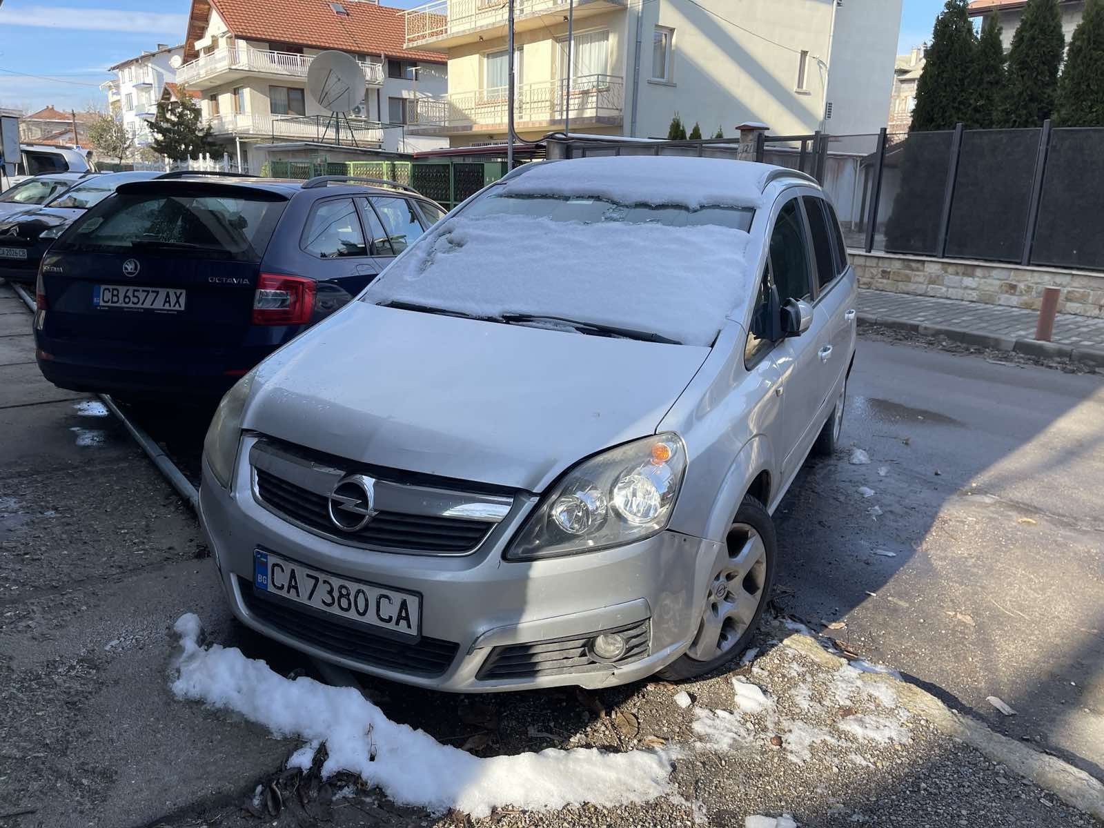 Opel Zafira 1.9 дизел 6 скорости