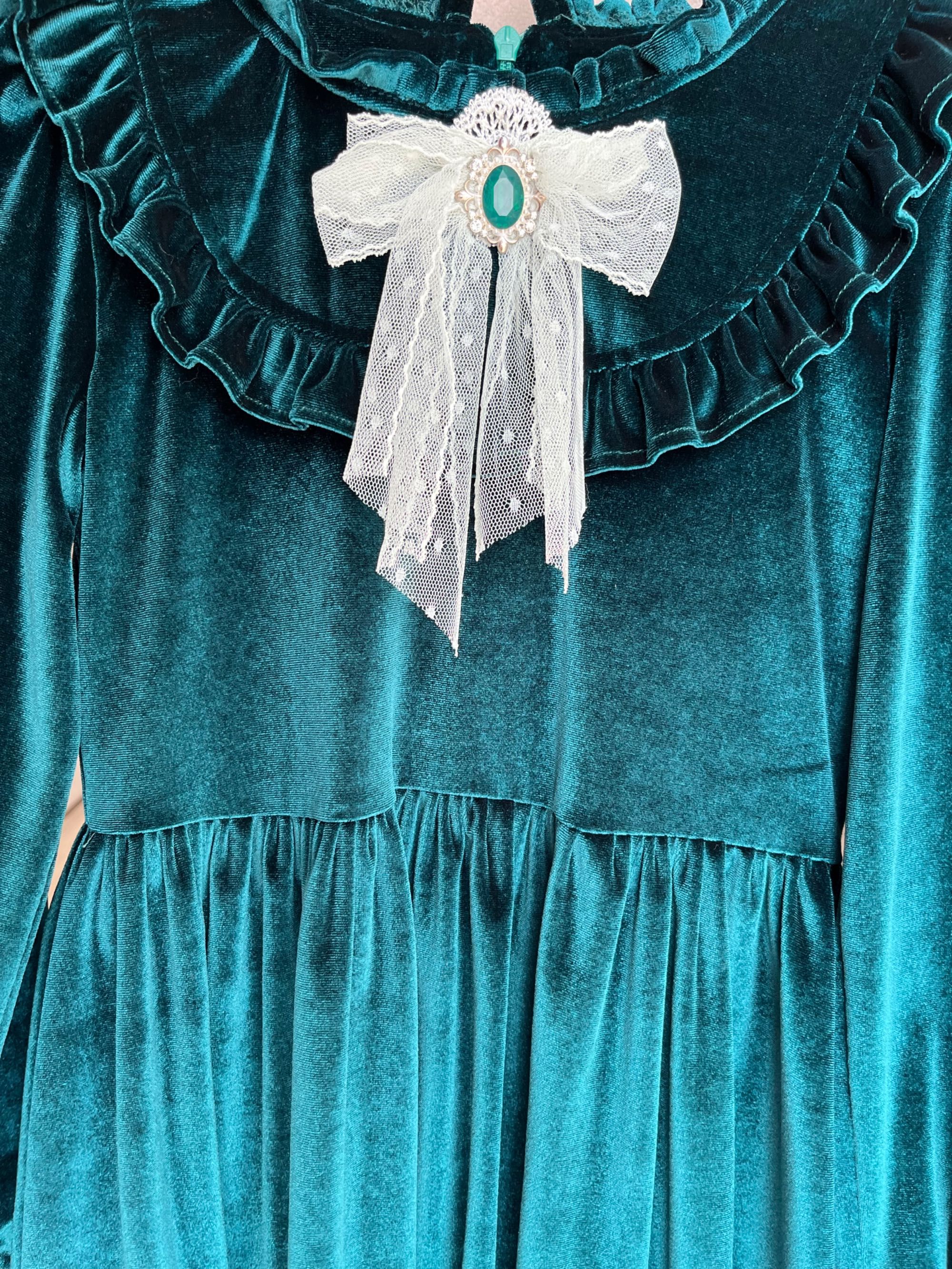Vând rochie de catifea, 7-8 ani