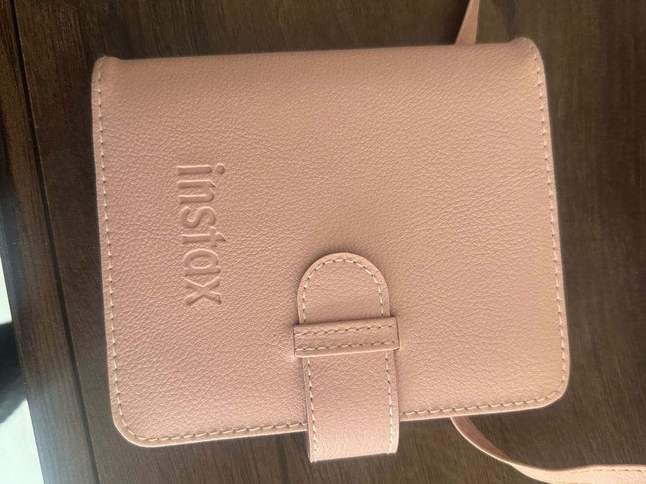 Instax Mini 11 с чанта и албум