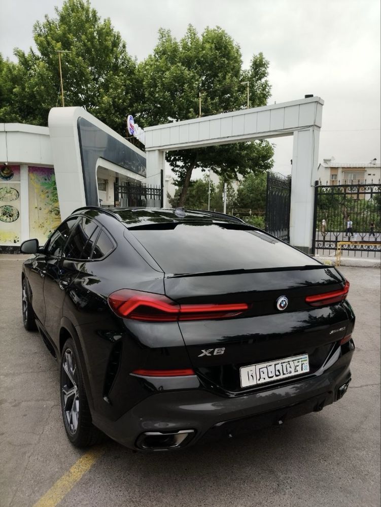 BMW X6 xDrive40i M-sport