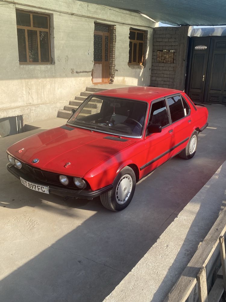 bmw m5 518 (e28) 1500$