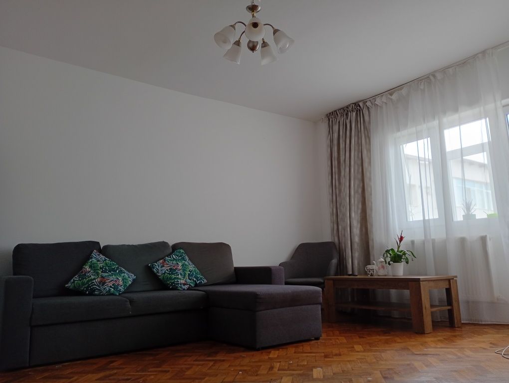 apartamente de vanzare husi