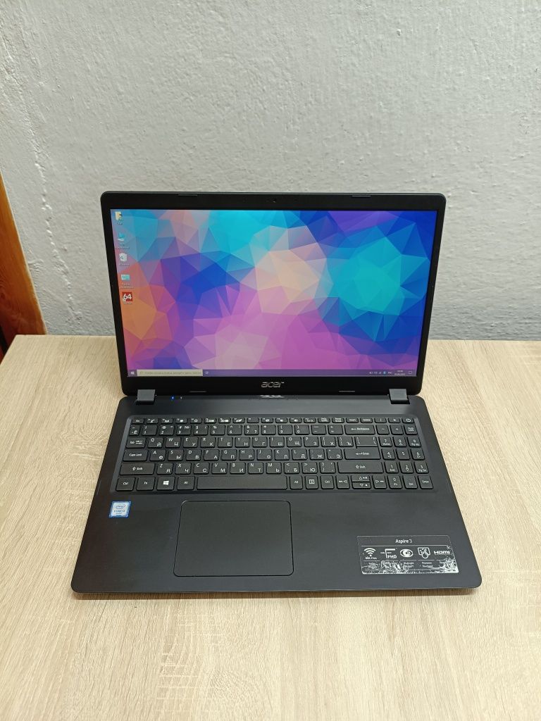 Ноутбук Acer. Core i3-6/DDR4 8Gb/SSD/HDD