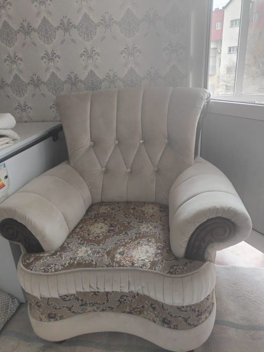 Продается диван с креслом