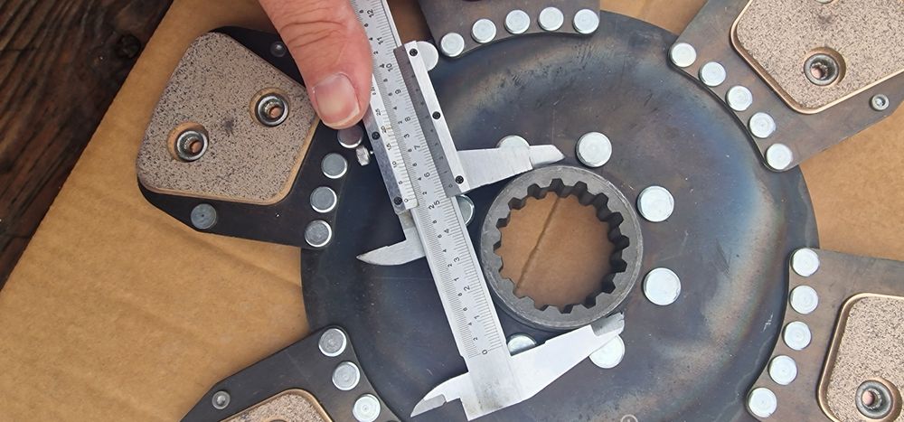 Disc ambreiaj tractor fiat 880 serie 90 
A100SDT, A110, A110SDT, A90SD