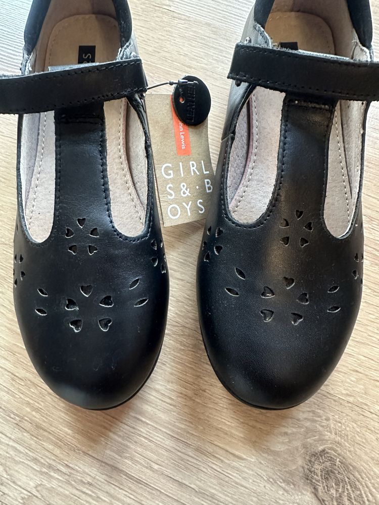 Детски обувки на John Lewis, н. 34