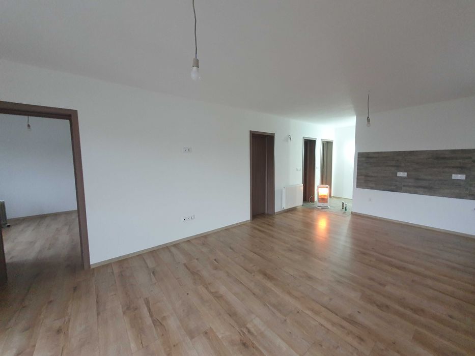 Apartamente de vânzare
