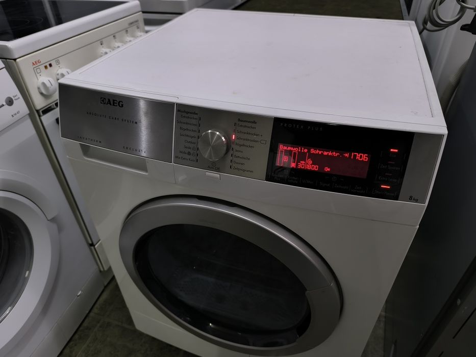 Сешилня AEG T97689IH3 - 8кг. термопомпа А+++  Топ Оферта.