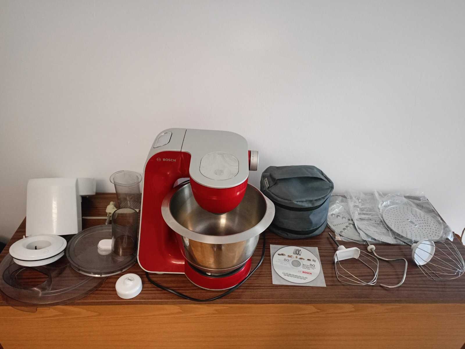 Кухненски робот Bosch MUM5