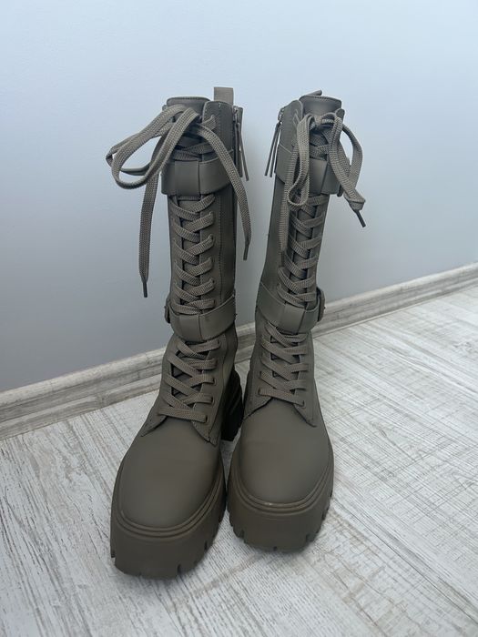 Кожени ботуши ZARA