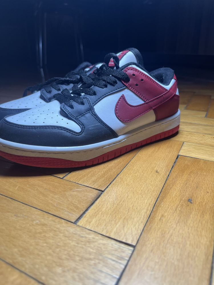 Nike SB - червени маратонки - номер 38