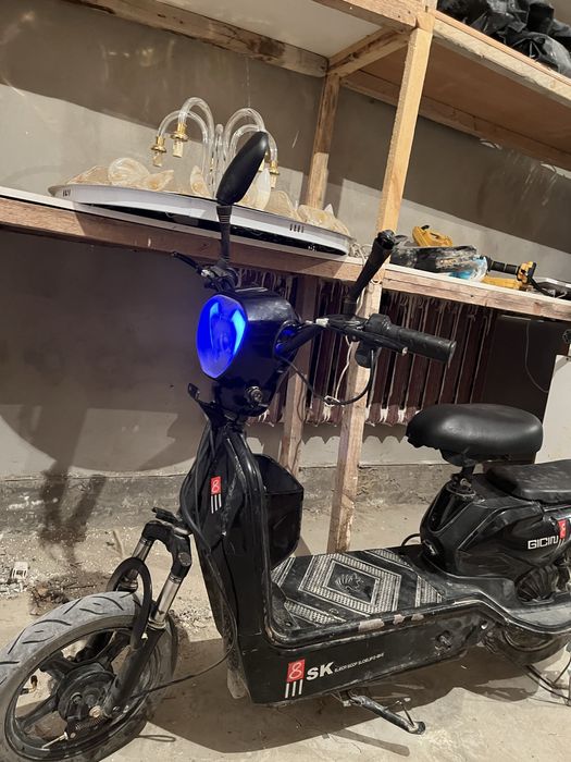 Скутер SK8 2023 продаю