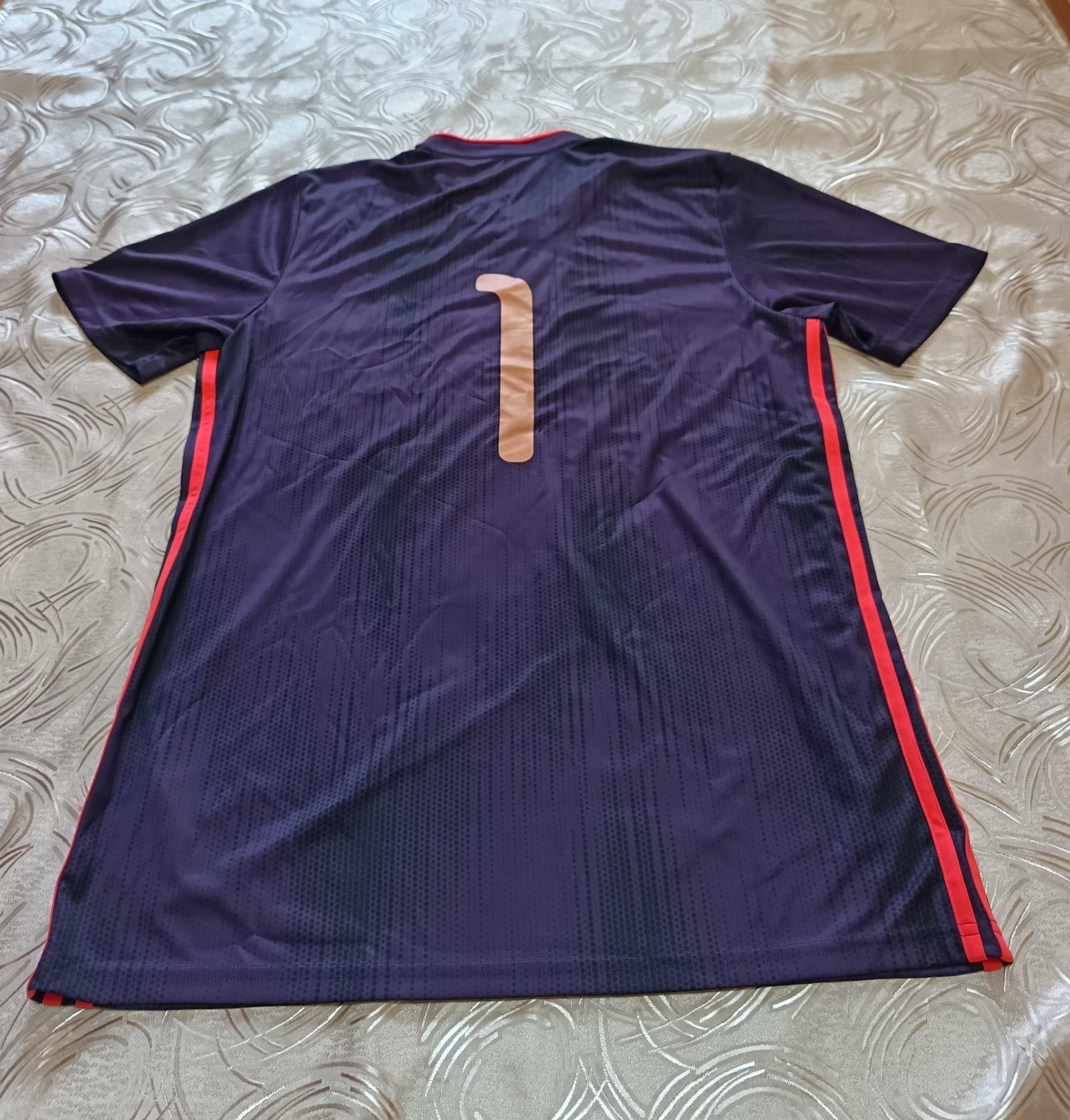 Vând tricou Adidas Sport