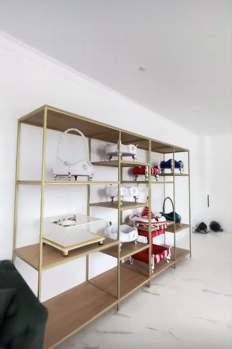 Продаетлся мебели для офиса