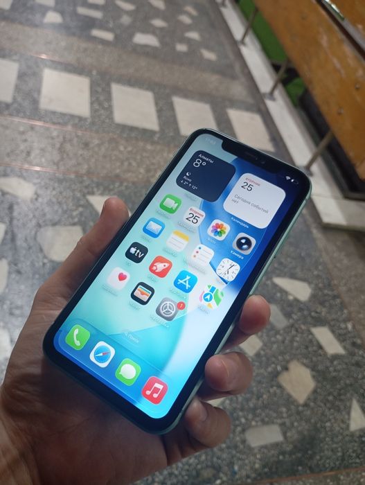 Айфон 11 в отличном состоянии