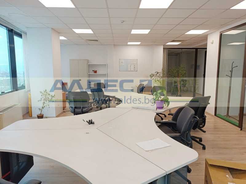 Дава се под наем Офис в София, Полигона - 222 кв.м за 1700 € - Снимка #1