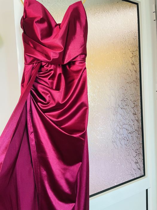 Дамски Официални Рокли