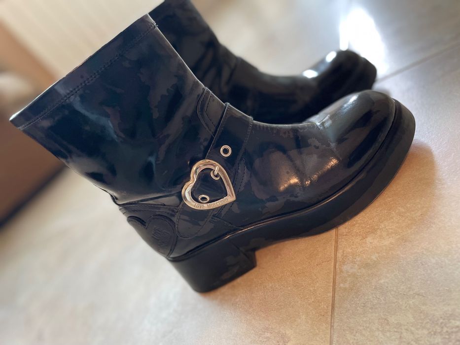 Love Mochino дамски боти