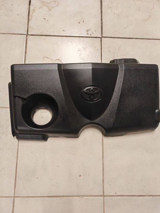 Декоративен капак на двигателя за Тойота РАВ 4, 2019-2025 г.