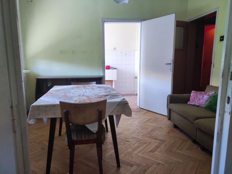 Дава се под наем Четиристаен апартамент в Варна, Централна поща - 98 кв.м за 510 € - Снимка #3